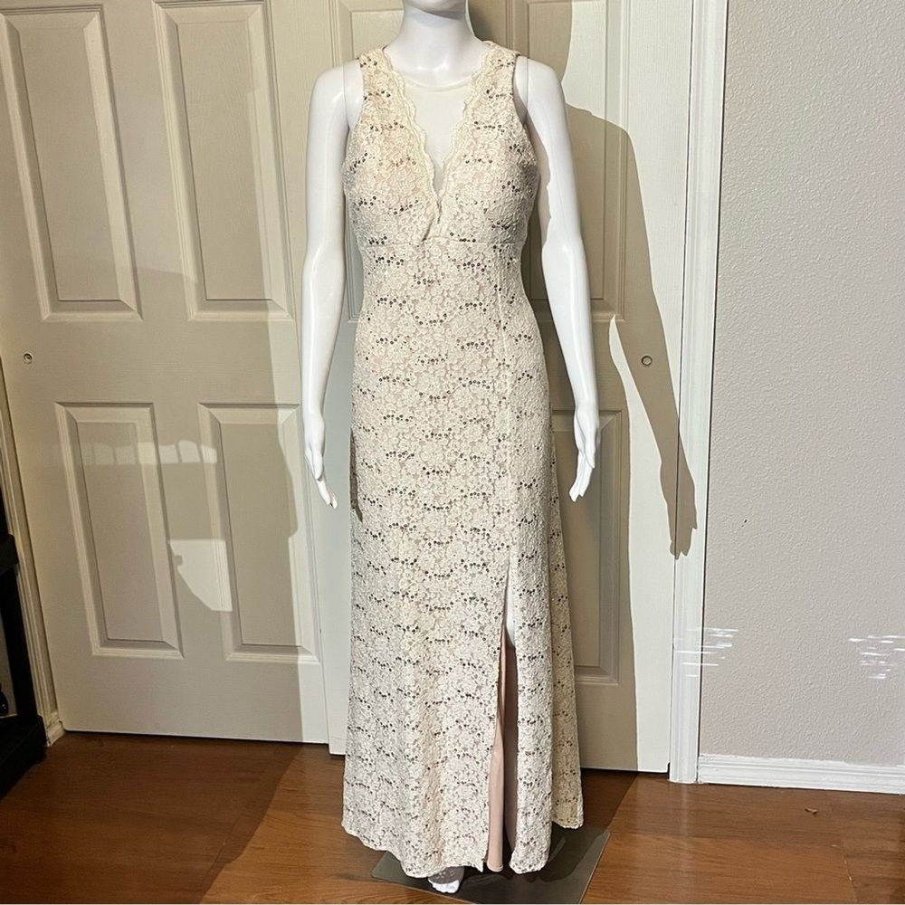 Nightway NW Womens Sleeveless Cocktail Dress Sequins Floral Sheath Mesh Size 10P